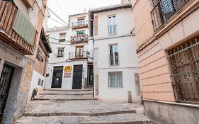 Apartamento cerca de la Alhambra y Albaicín QH EME Suites